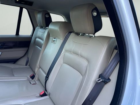 Used 2018 Land Rover Range Rover HSE image 31