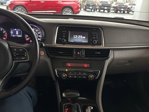 Used 2016 Kia Optima EX image 11