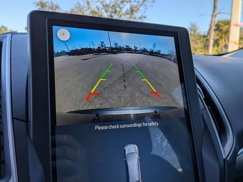 Used 2021 Ford Edge SEL w/ Convenience Package image 37