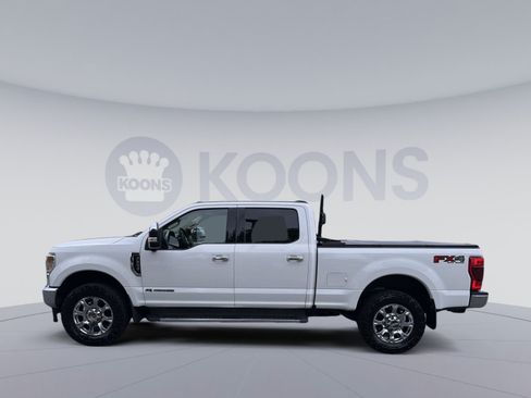 Used 2020 Ford F250 Lariat w/ Lariat Ultimate Package AWD/4WD image 2