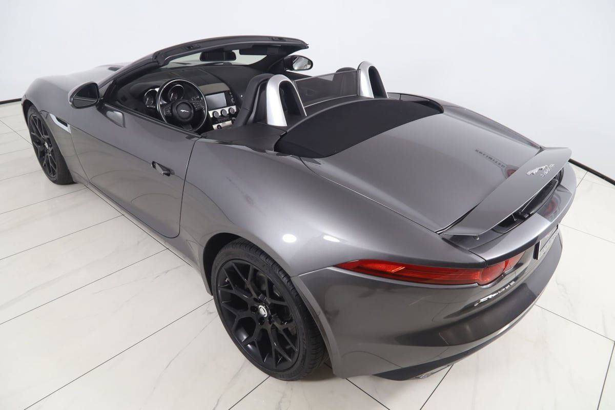 Used 2017 Jaguar F-TYPE Convertible RWD image 27