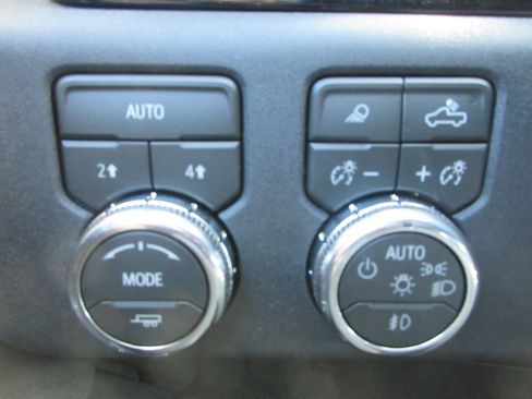 New 2026 GMC Sierra 1500 Elevation w/ Elevation Premium Package AWD/4WD image 20