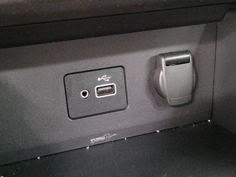 Used 2023 Nissan Sentra S FWD image 30