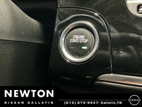 Used 2018 Buick Encore Sport Touring FWD image 30
