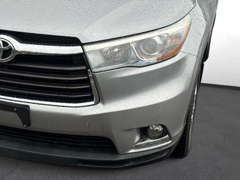Used 2015 Toyota Highlander Limited AWD/4WD image 9