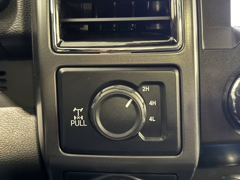 Used 2020 Ford F150 XLT w/ Equipment Group 302A Luxury AWD/4WD image 34