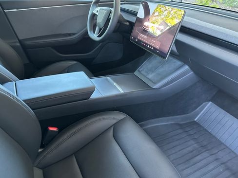 Used 2025 Tesla Model 3 RWD image 16