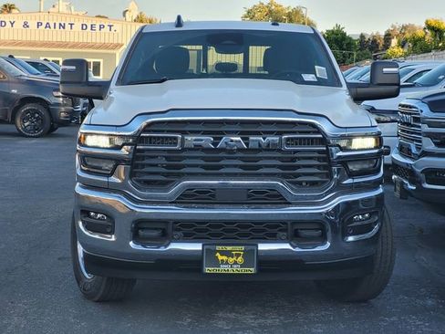 New 2026 RAM 2500 Tradesman AWD/4WD image 2