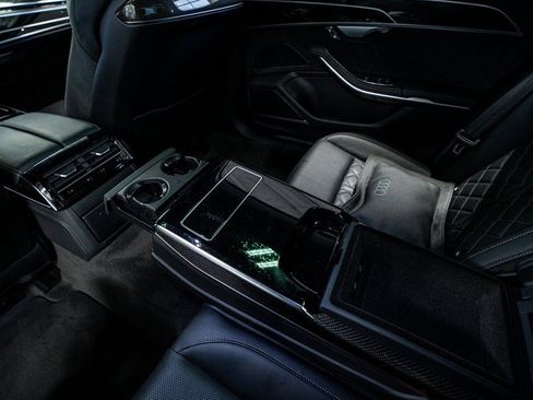 Used 2023 Audi S8 AWD/4WD image 58