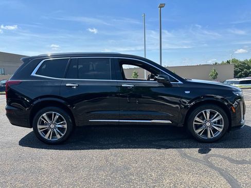 Used 2021 Cadillac XT6 Premium Luxury AWD/4WD image 16