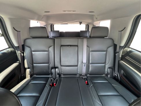 Used 2017 GMC Yukon SLT AWD/4WD image 13