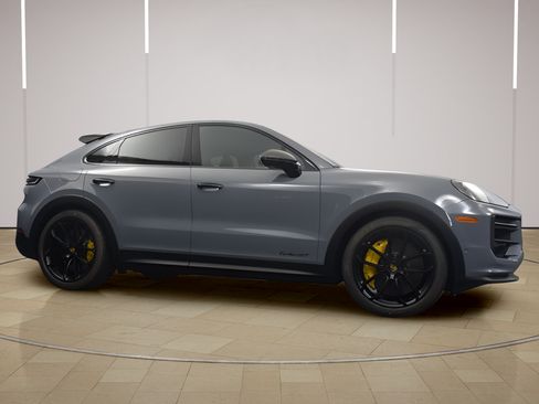 Certified 2024 Porsche Cayenne Turbo GT AWD/4WD image 30