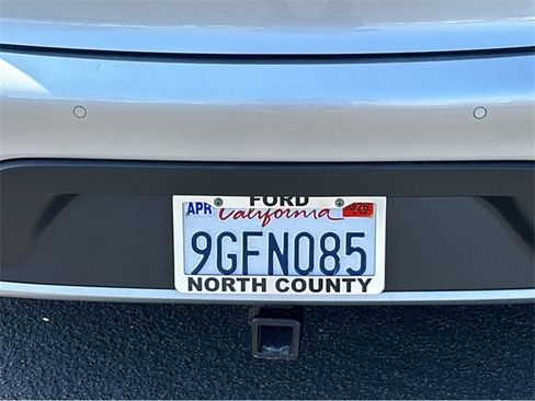 Used 2023 Toyota Prius LE image 21