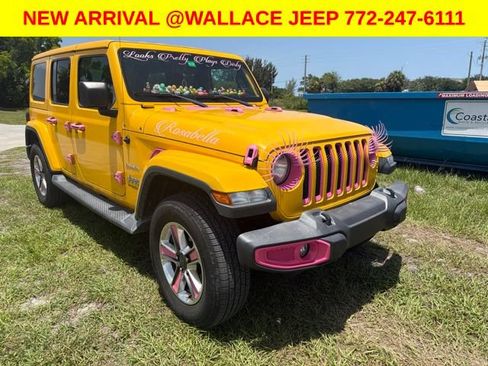 Used 2018 Jeep Wrangler Unlimited Sahara w/ Dual Top Group AWD/4WD image 1