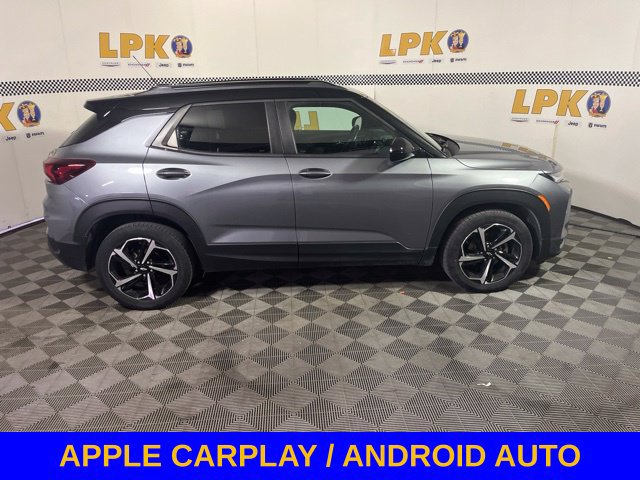 Used 2021 Chevrolet TrailBlazer RS w/ Sun and Liftgate Package FWD image 2
