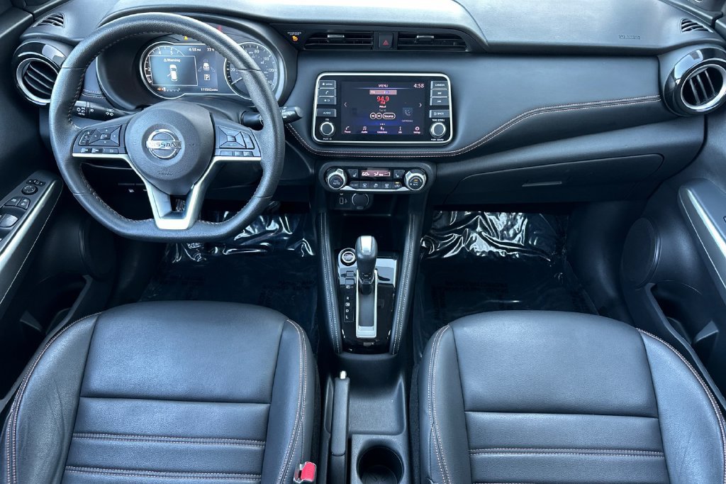 Used 2019 Nissan Kicks SR w/ SR Premium Package FWD image 12