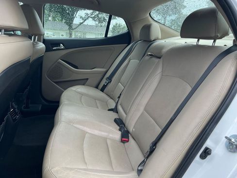 Used 2012 Kia Optima EX FWD image 25