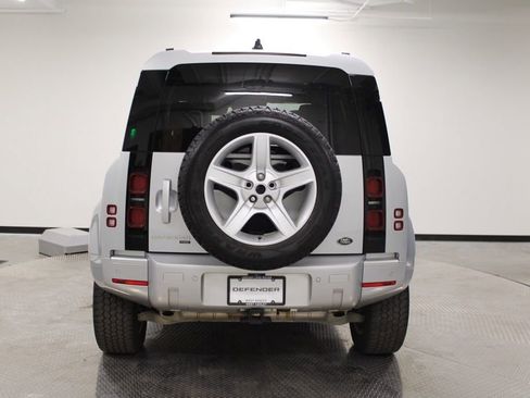 Used 2022 Land Rover Defender 110 XS Edition AWD/4WD image 6