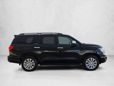 Used 2015 Toyota Sequoia Platinum image 4
