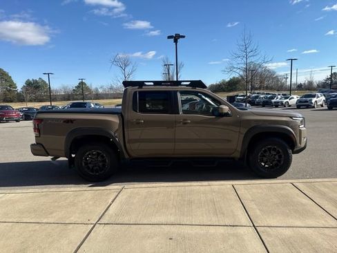 Used 2023 Nissan Frontier PRO-4X w/ Pro-4X Premium Package image 5