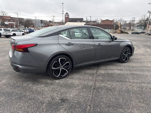 Used 2024 Nissan Altima 2.5 SR image 6