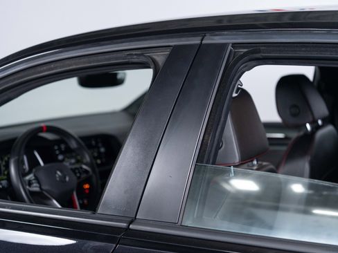 Used 2022 Volkswagen Jetta GLI Autobahn FWD image 9