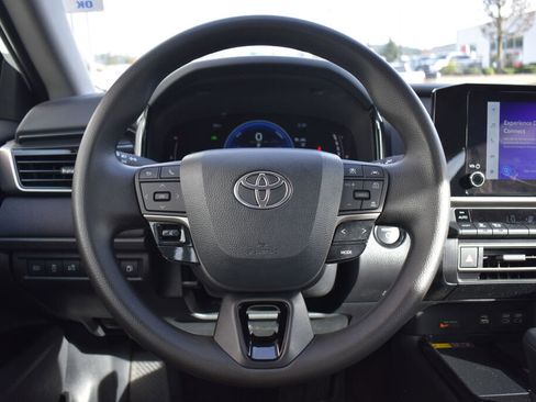 Certified 2025 Toyota Camry LE image 9