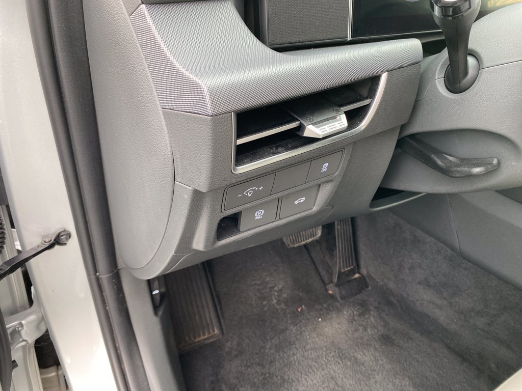 Used 2024 Hyundai Sonata SEL FWD image 14
