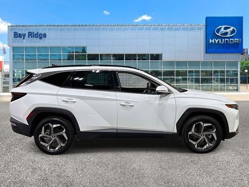 Used 2023 Hyundai Tucson Limited AWD/4WD image 2