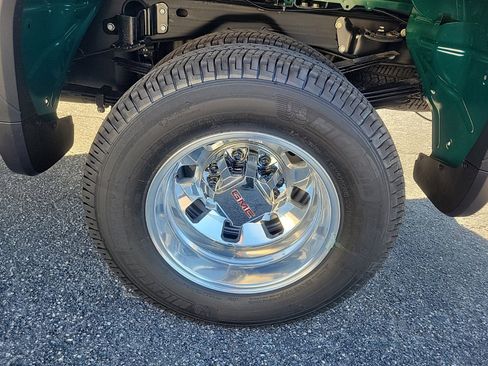 New 2026 GMC Sierra 3500 Pro image 8