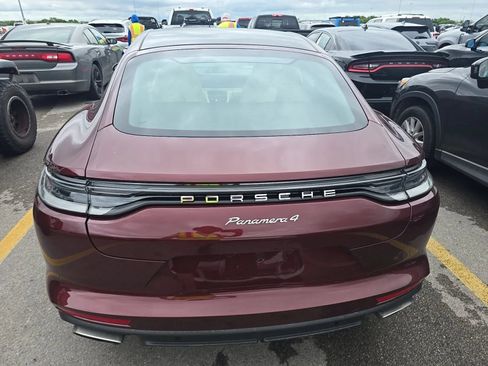 Used 2022 Porsche Panamera image 11