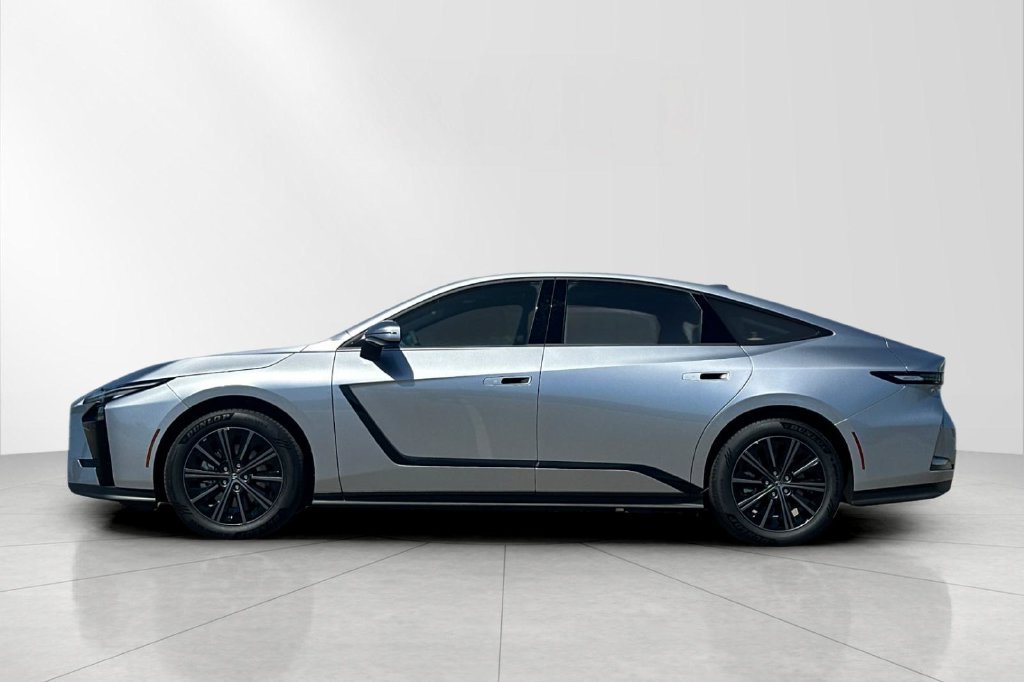 Used 2026 Lexus ES 350e w/ Convenience Package FWD image 3