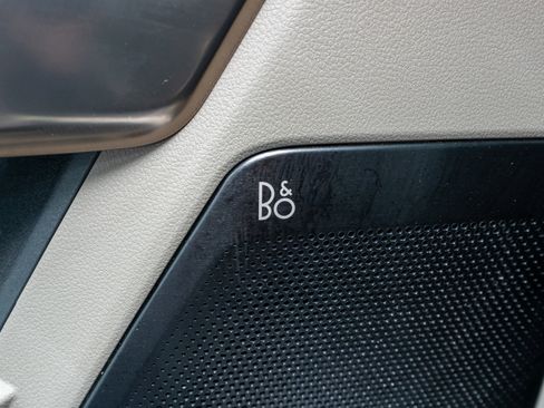 Used 2025 Ford F250 Platinum w/ Platinum Plus Package image 19