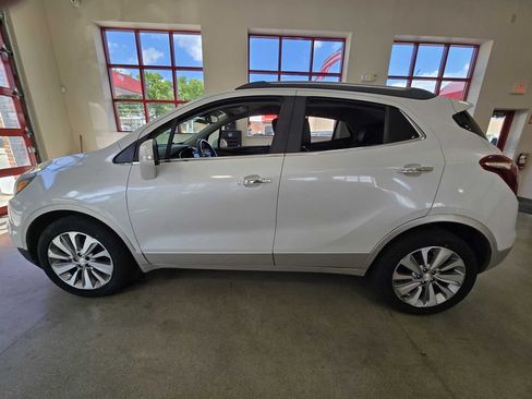 Used 2017 Buick Encore Preferred FWD image 3