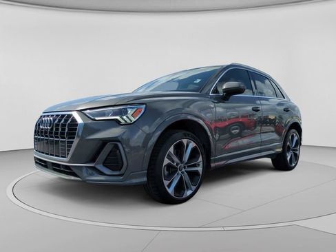 Used 2021 Audi Q3 2.0T Premium Plus w/ Premium Plus Package AWD/4WD image 8
