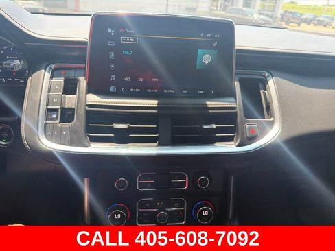 Used 2022 Chevrolet Tahoe Z71 w/ Luxury Package AWD/4WD image 19