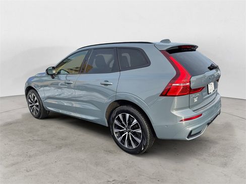 Certified 2023 Volvo XC60 B5 Plus w/ Climate Package image 3