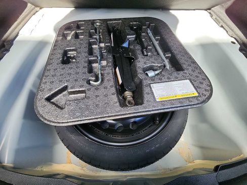 Used 2023 Toyota Corolla LE image 24