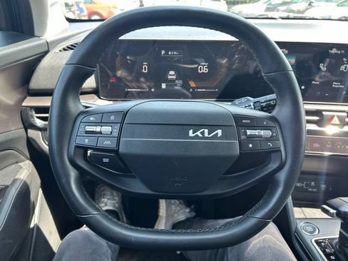 Certified 2026 Kia Sportage EX FWD image 35
