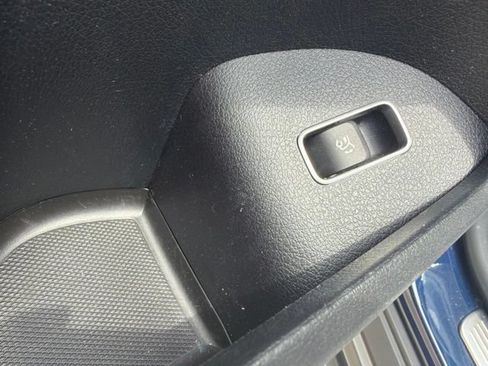 Used 2021 Mercedes-Benz GLE 350 4MATIC image 31