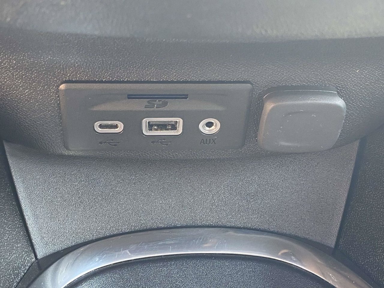 Used 2024 Chevrolet Malibu LT FWD image 28