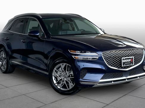Used 2025 Genesis GV70 2.5T AWD/4WD image 3