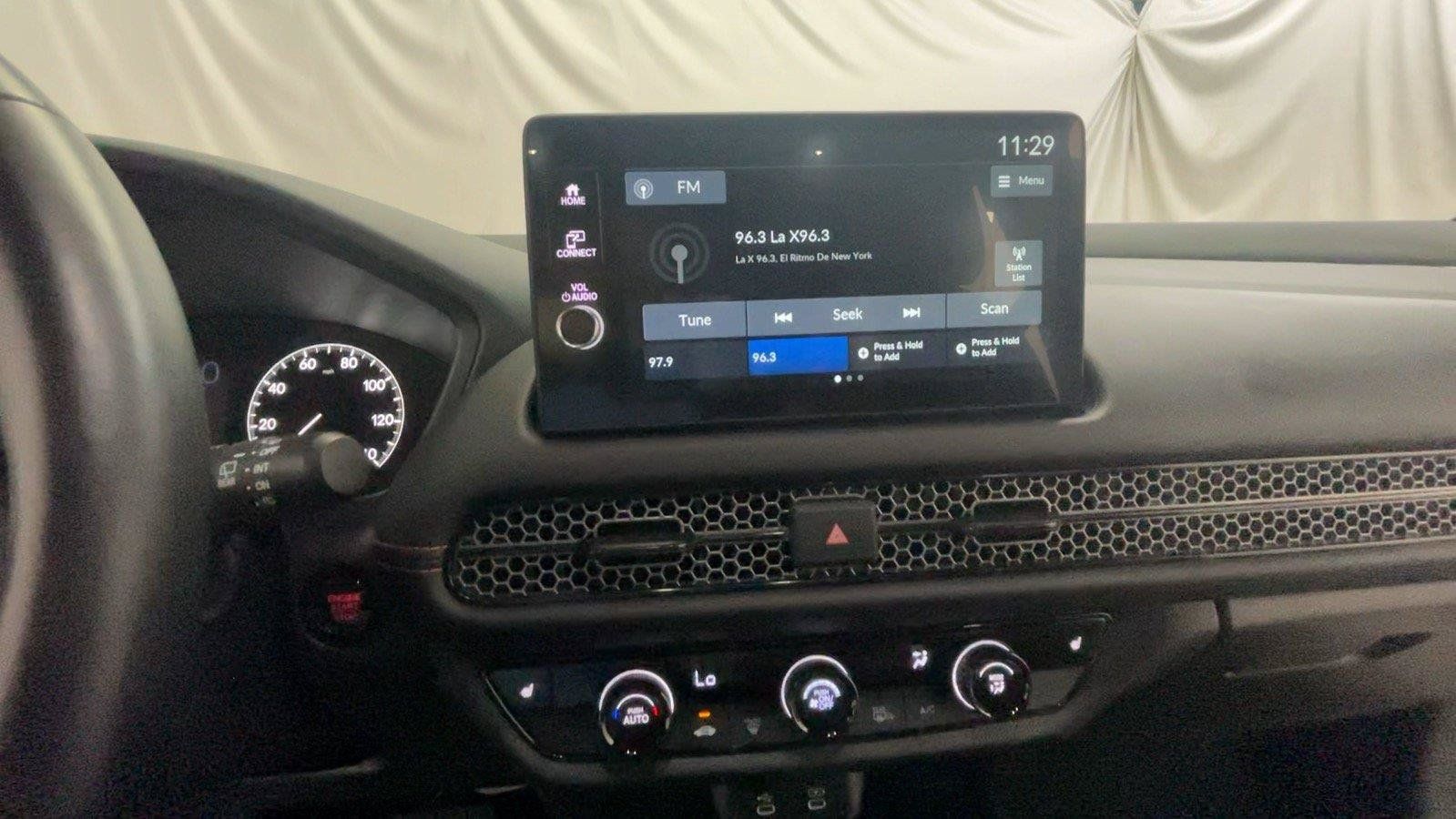 Certified 2026 Honda HR-V Sport image 37