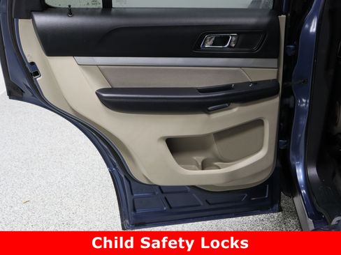 Used 2018 Ford Explorer FWD image 25