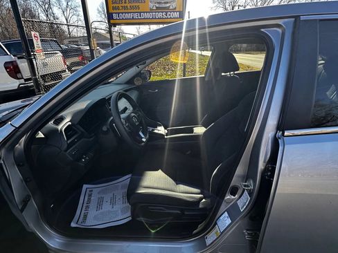 Used 2021 Honda Insight EX image 16