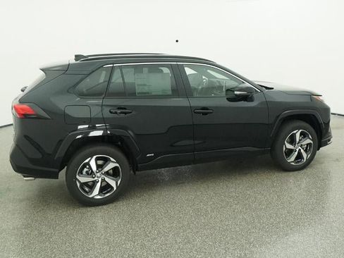 New 2025 Toyota RAV4 SE image 43