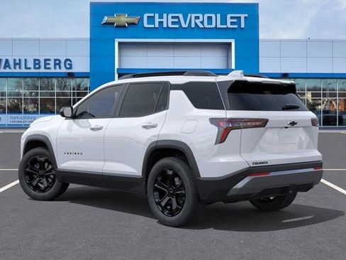 New 2026 Chevrolet Equinox LT w/ Convenience Package II FWD image 3