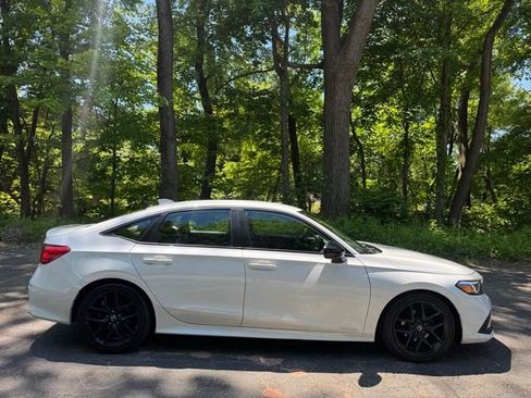 Used 2022 Honda Civic Sport image 4