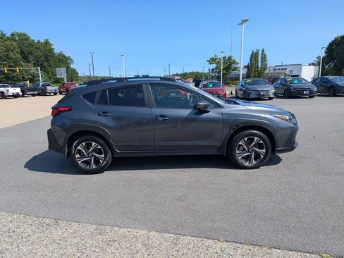 Used 2025 Subaru Crosstrek 2.5i Premium AWD/4WD image 7