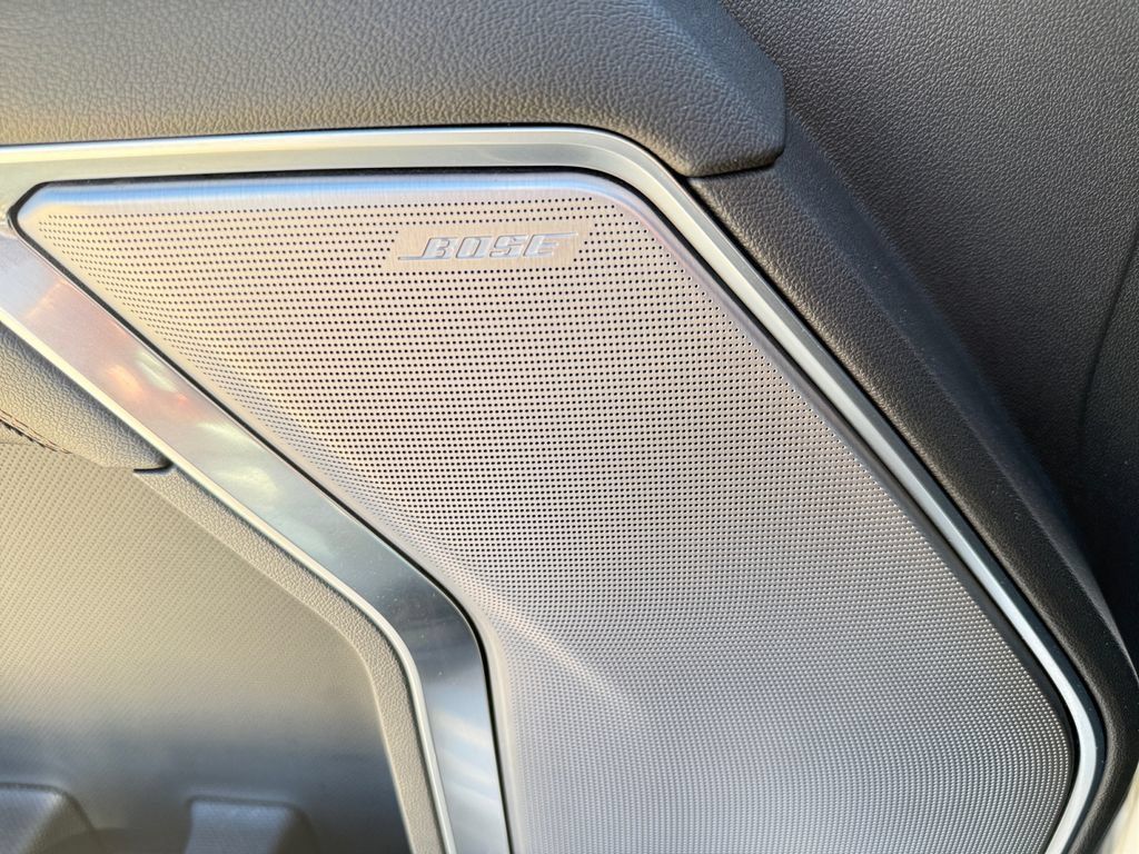Used 2022 Chevrolet Silverado 1500 High Country w/ High Country Premium Package AWD/4WD image 34